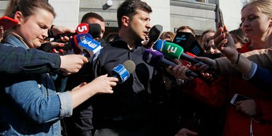 Потеря контроля. К чему могут привести конфликты новой власти с журналистами