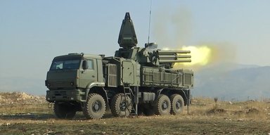 Вибухи в Криму: на окупованому півострові спрацювала російська ППО, — соцмережі (відео)