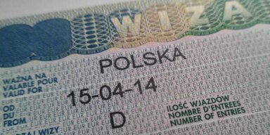 У Польщі вибухнув скандал через масову видачу шенгенських віз росіянам: що відомо