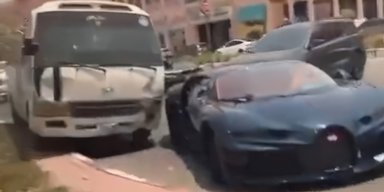 Ексклюзивний Bugatti за $3,8 мільйона потрапив у безглузду ДТП із маршруткою (відео)