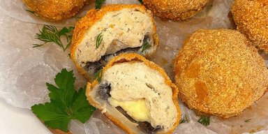 Вкусные грибные шарики: рецепт интересного блюда на ужин (видео)