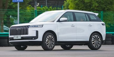 Бензин, гібрид або електро: Chery презентували недорогий кросовер для Європи (фото)