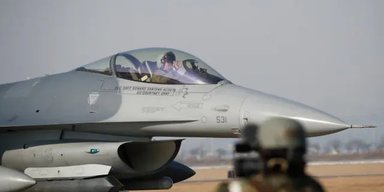 F-16 для України: пілоти в Данії вже проходять підготовку в повітрі, — Ігнат (відео)