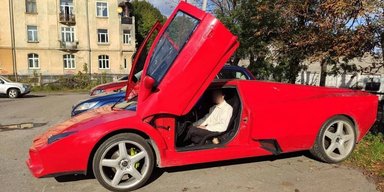 В Україні виявлено саморобний суперкар Lamborghini Reventon (фото)