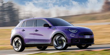 Недорогий спортивний електрокросовер Fiat показали до презентації (фото)