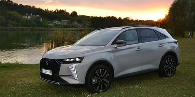 Шик, авангард і 300 сил: тест-драйв нового кросовера DS7