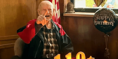 Ничего трудного: 110-летний американец поделился секретом своего долголетия (фото)