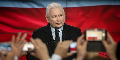 Качиньский собрался вернуть Украине свой орден Ярослава Мудрого II степени