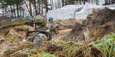 40-кілометрова буферна зона: генерал пояснив, чому ЗСУ небезпечно іти з Донбасу (відео)