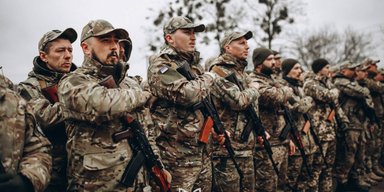 "Брак піхоти": ЗСУ не стримають росіян без мобілізації, — "Вовки Да Вінчі"