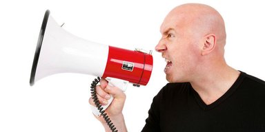 Социальные сети — зло. Почему украинцы  верят конспирологам и теряют человечность