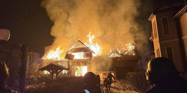 Ночная атака РФ: взрывы раздавались в Харькове, Кропивницком, есть разрушения и раненые (фото)