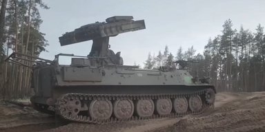 Так и не успел поработать: дрон одним ударом уничтожил ЗРК "Стрела-10" оккупантов (видео)