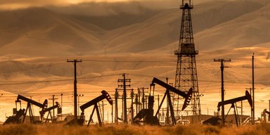 Індійський нафтогігант шукає альтернативу російській нафті "на стороні", — Bloomberg