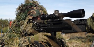 Мировой рекорд: снайпер СБУ ликвидировал военного РФ с расстояния почти 4 километра (видео)