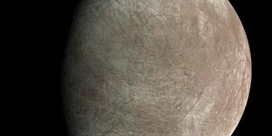 Апарат NASA показав, що поверхня супутника Юпітера змінилася: всередині щось є (фото)