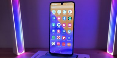 Бюджетний смартфон з хорошою камерою: названо найпопулярнішу модель Android (фото)