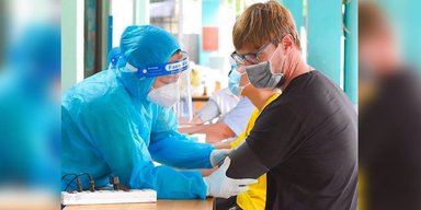 Когда карантин не помогает. Почему украинцы сорвали вакцинацию от коронавируса