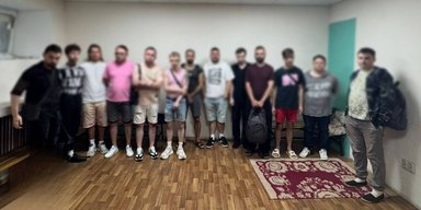 Затриманих на гей-вечірці в день жалоби в Києві доправили до ТЦК, — ЗМІ (фото)