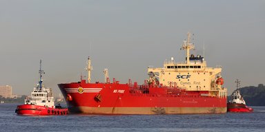 Українці фінансують російську армію, купуючи бензин і автогаз з РФ: розкрито масштабну схему