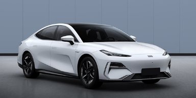 Geely представили стильний електрокар за $27 600 з запасом ходу 700 км (фото)