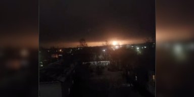 Видно з космосу: у РФ горять склади Брянського порохового заводу (фото)