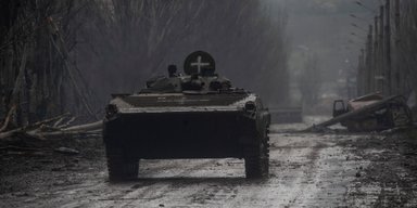 Всю ночь лежат в грязи: в ВСУ рассказали о новой тактике ВС РФ в Бахмуте