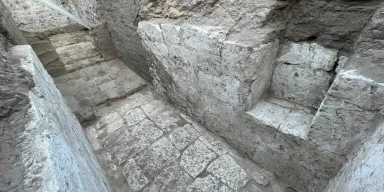 Спрятанная от всех: археологи обнаружили гробницу неизвестного фараона на горе Анубиса (фото)