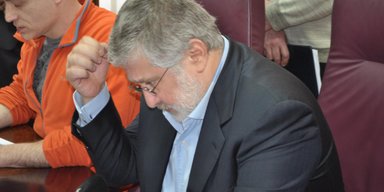 Всем переделам передел. Что забыл Коломойский у офиса Укртранснафты
