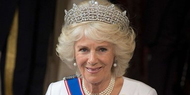 Королева Камилла едва не стала жертвой насилия: ей удалось отбиться туфлей с каблуком