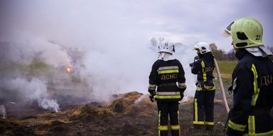 ЗС РФ знищили ТЕС під Києвом: мешканців закликали закрити вікна і залишатися вдома (фото)