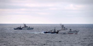 Боєздатність ЧФ знизилася: розвідка Британії показала наслідки ударів по Криму (фото)