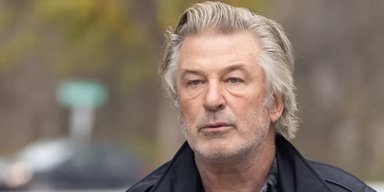 Адвокати Алека Болдвіна вимагають зняти з нього звинувачення в ненавмисному вбивстві (фото)