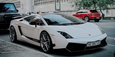 Мощный и сверхлегкий: в Киеве замечен редкий суперкар Lamborghini (фото)