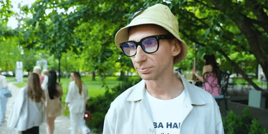 Украинский ведущий Вячеслав Соломка признался, как выезжает за границу во время войны (видео)