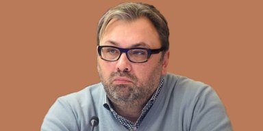 Не первые угрозы: пропагандист, призывавший к геноциду украинцев, обнаружил "сюрприз" под дверью