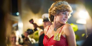 Исторический Netflix: что посмотреть на праздники о реальных людях и эпохах (видео)