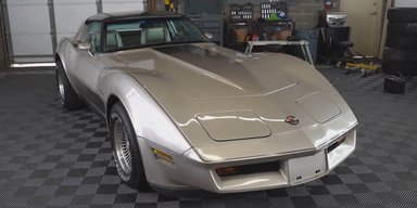 Культова капсула часу: виявлено знаменитий Corvette 80-х без пробігу (фото)
