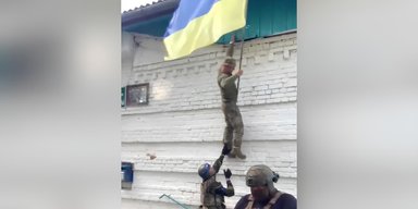 Замайорів синьо-жовтий стяг: ЗСУ захопили ще одне село на Курщині, — соцмережі (карта, відео)