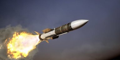 РФ атакует Украину баллистикой: взрывы раздаются в Киеве, Харькове и Одессе