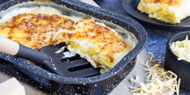 Запеченный картофель на ужин: настоящий рецепт гратена дофинуа