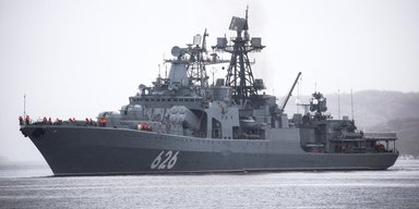 Флот РФ тримається ближче до своїх берегів після атак морських дронів, — ВМС (відео)