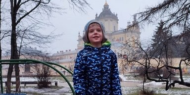 Помер після відвідування стоматолога: лікарка, яку підозрюють у смерті хлопчика, мобілізувалась