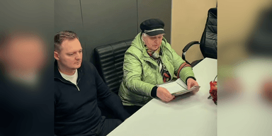 "Труха Украина" подарила квартиру бабушке и внуку из Бахмутчины
