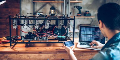 Майнинг на телефоне и ноутбуке: можно ли заработать на альтернативной добыче крипты