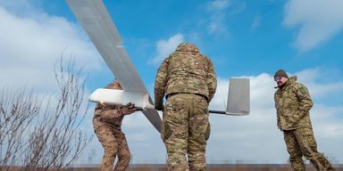 "Москва уже не предел": украинцы собирают ударные дроны "Довбуш Т20" и "Котыгорошко"