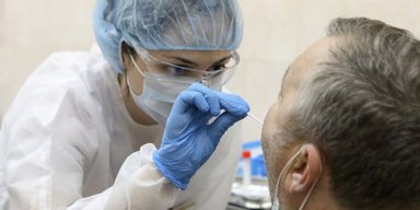 Бесплатный сыр Минздрава. Как государство сэкономило за счет врачей на тестировании коронавируса