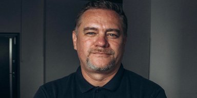 Журналіст, який розповів про корупцію в Міноборони, повідомив про залякування і тиск (фото)