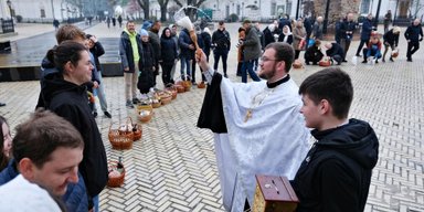 Погода на Пасху: Диденко рассказала, где пройдут дожди и когда в Украину вернется тепло