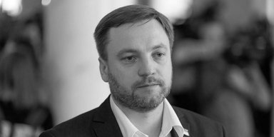 У Києві з'явилася вулиця на честь загиблого в авіакатастрофі очільника МВС Монастирського